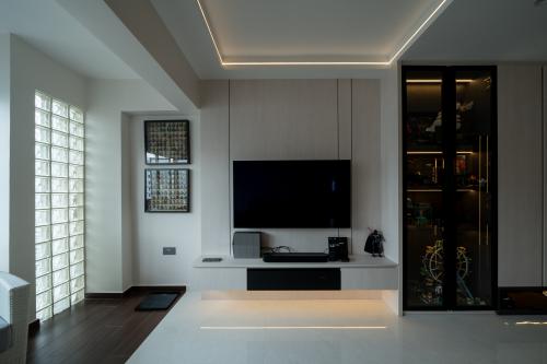 Modern Living Room at 666 Jurong West