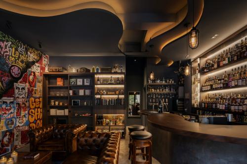 Industrial Home Bar at Chwee Chian