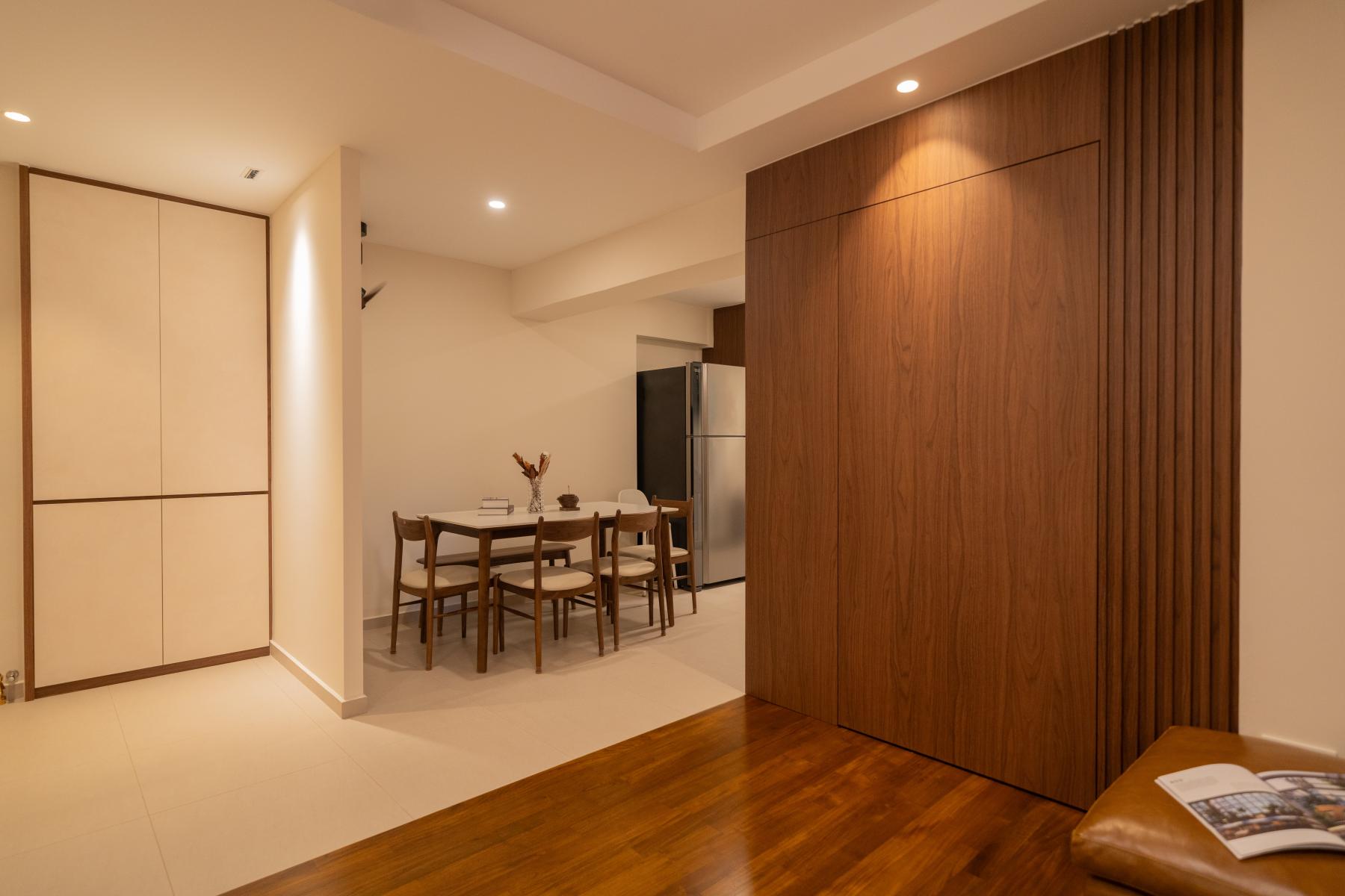Modern Dining Room with Drop Light and Dining Table