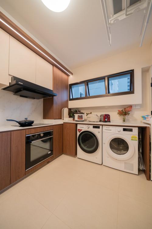 Modern Kitchen at Ang Mo Kio Street 52