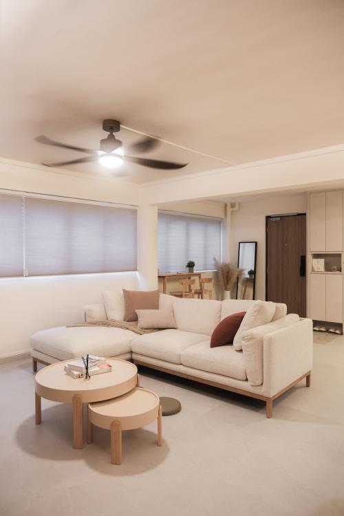 Scandinavian Living Room at 601 Hougang Ave 6