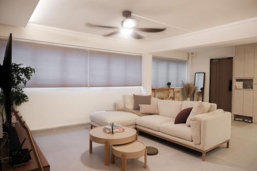 Scandinavian Living Room at 601 Hougang Ave 6