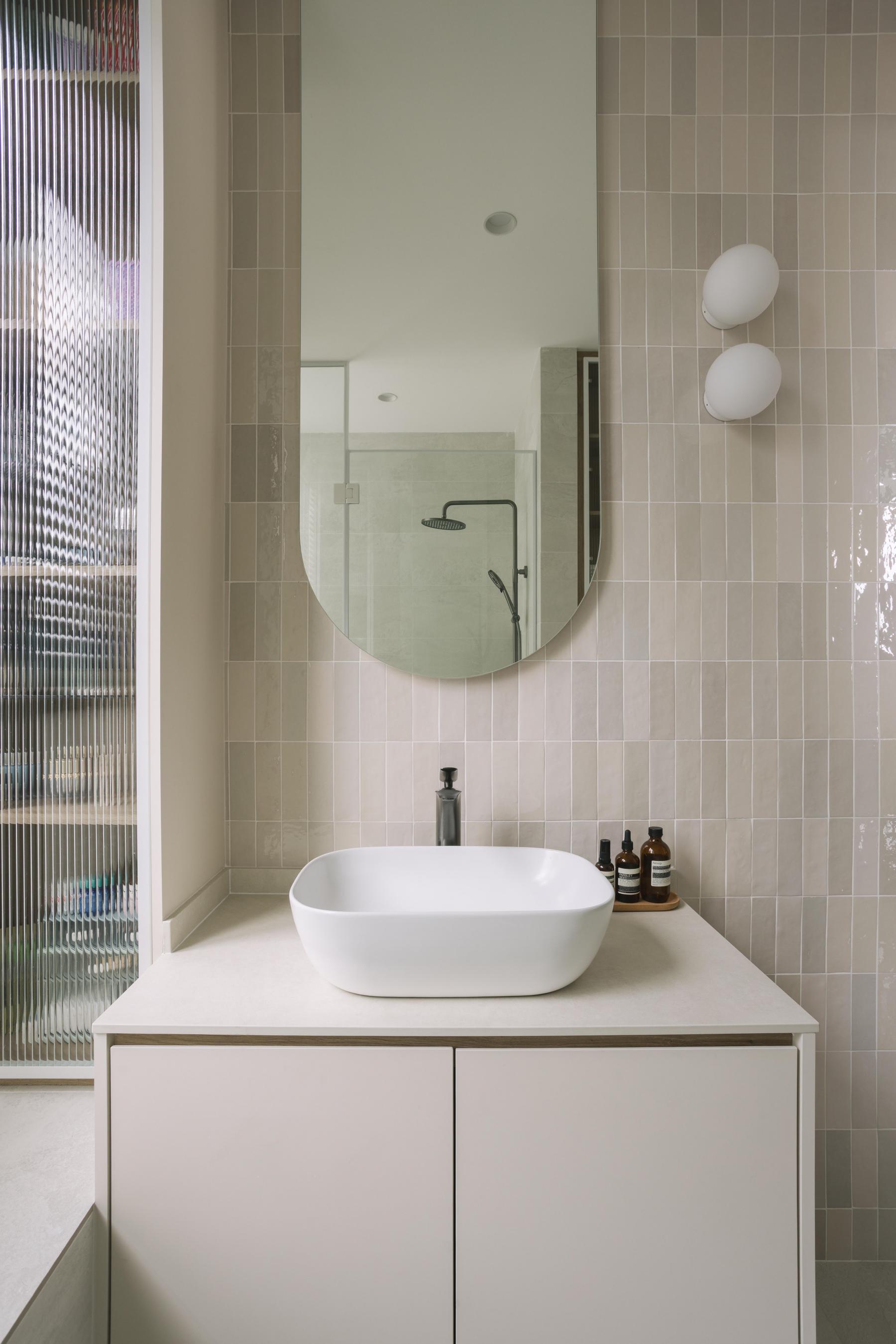 Scandinavian Bathroom with Mirror and Bathroom Storage