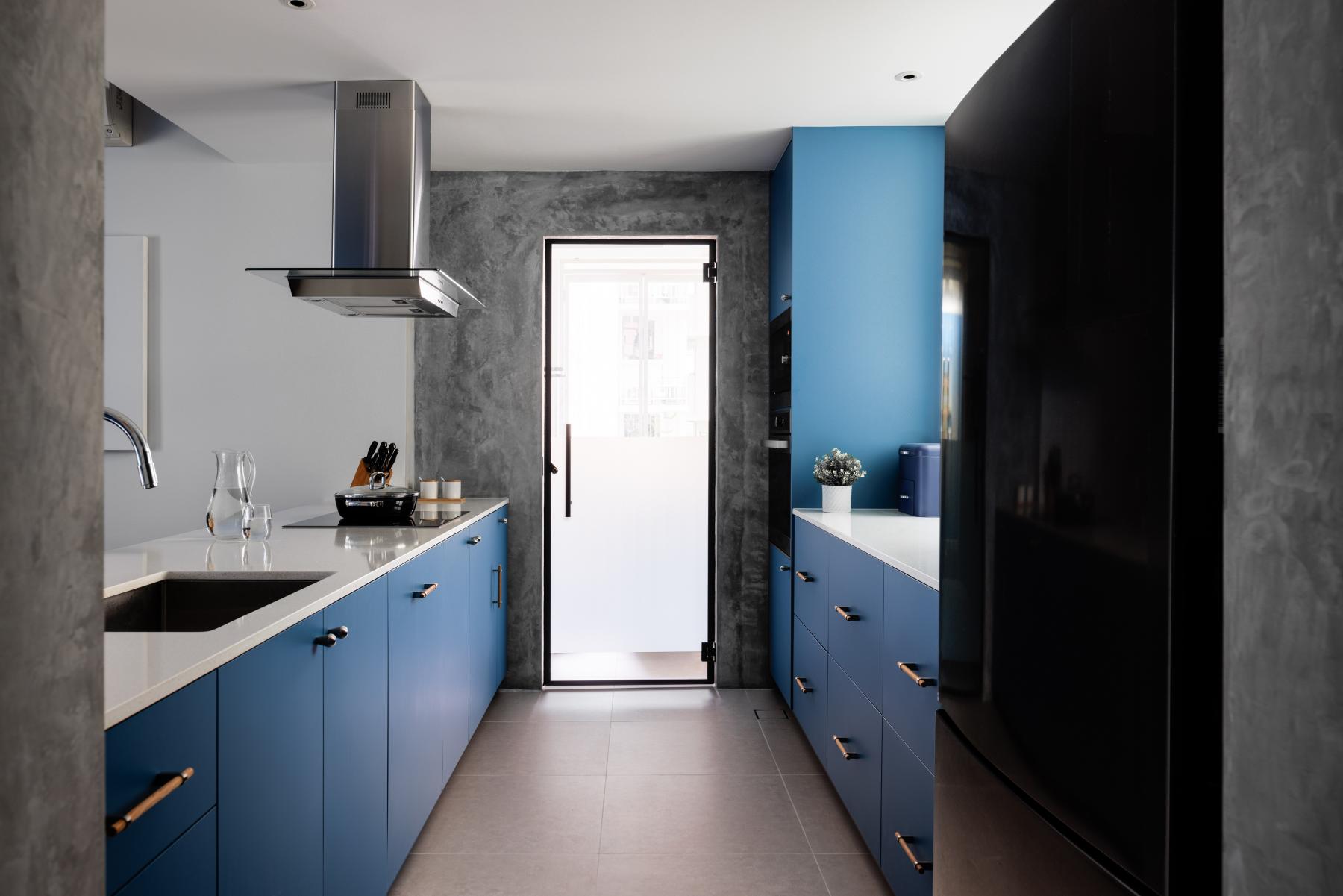 Scandinavian Kitchen with Countertop and Homogeneous Tiles
