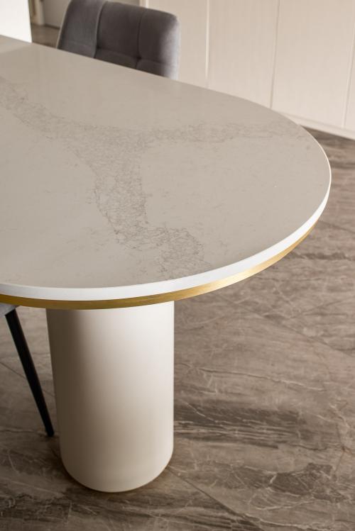 Contemporary Dining Room at canberra cresent