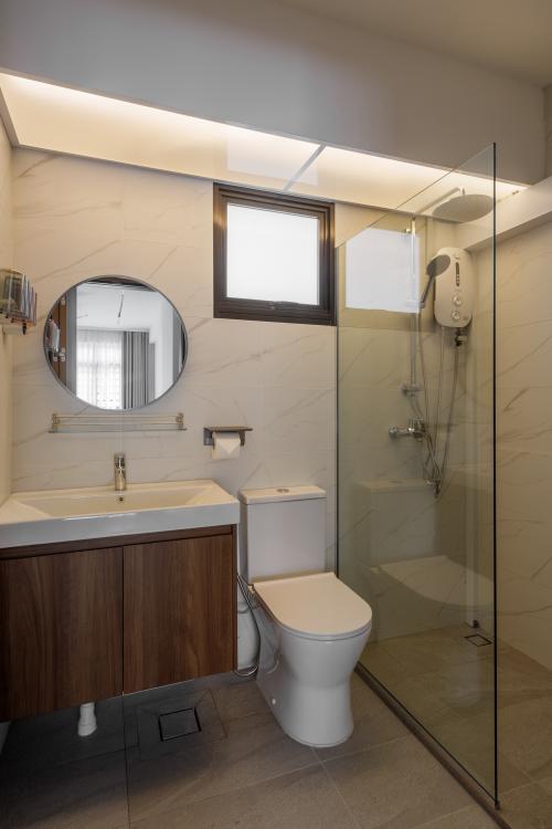 Modern Bathroom at 231B Tengah Drive