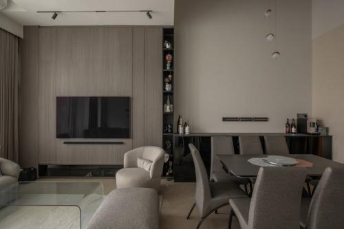 Modern Living Room at Normanton Park