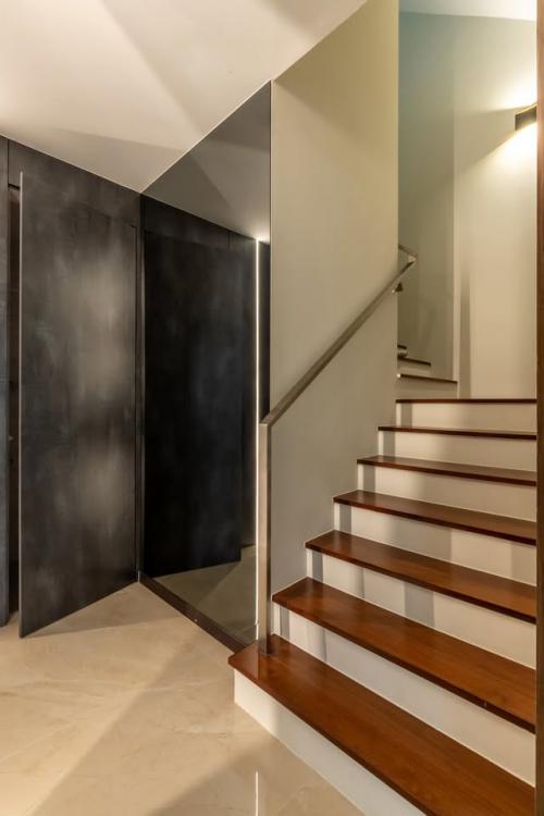 Modern Walk-in Wardrobe at Normanton Park