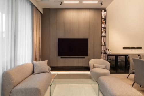 Modern Living Room at Normanton Park