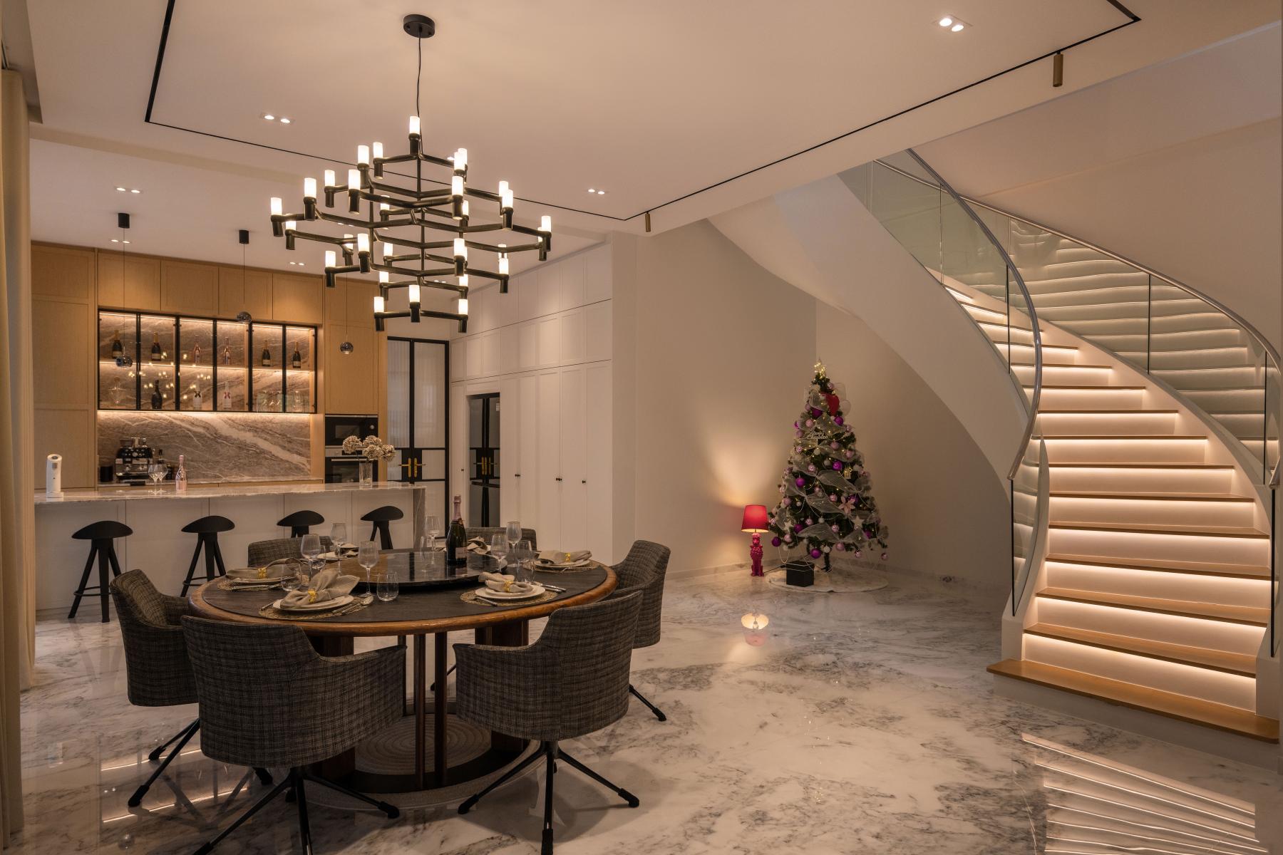 Modern Dining Room with Drop Light and Dining Table