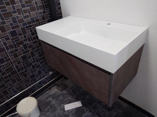 Modern Bathroom at 703 West Coast Road #11