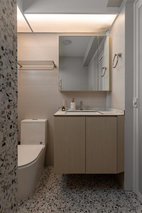 Scandinavian Bathroom at Yishun Riverwalk