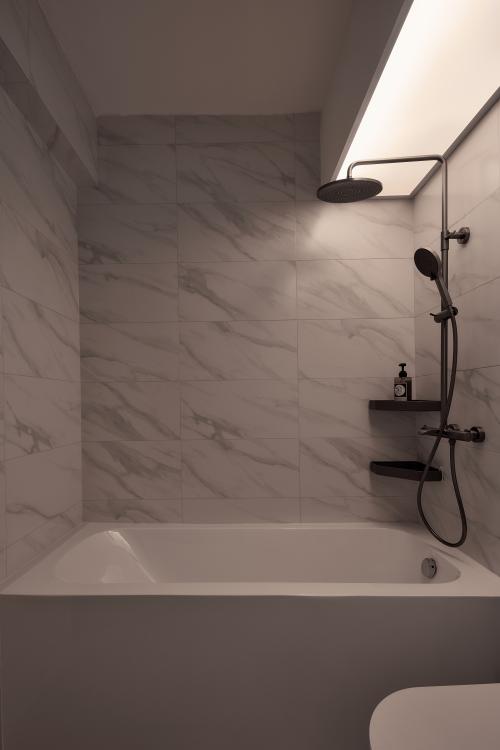 Scandinavian Bathroom at Garden Vines