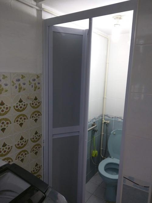 Asian Bathroom at 4 Sago Lane #05