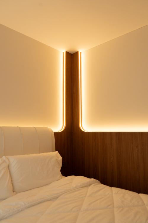 Scandinavian Bedroom at 436B Northshore Drive
