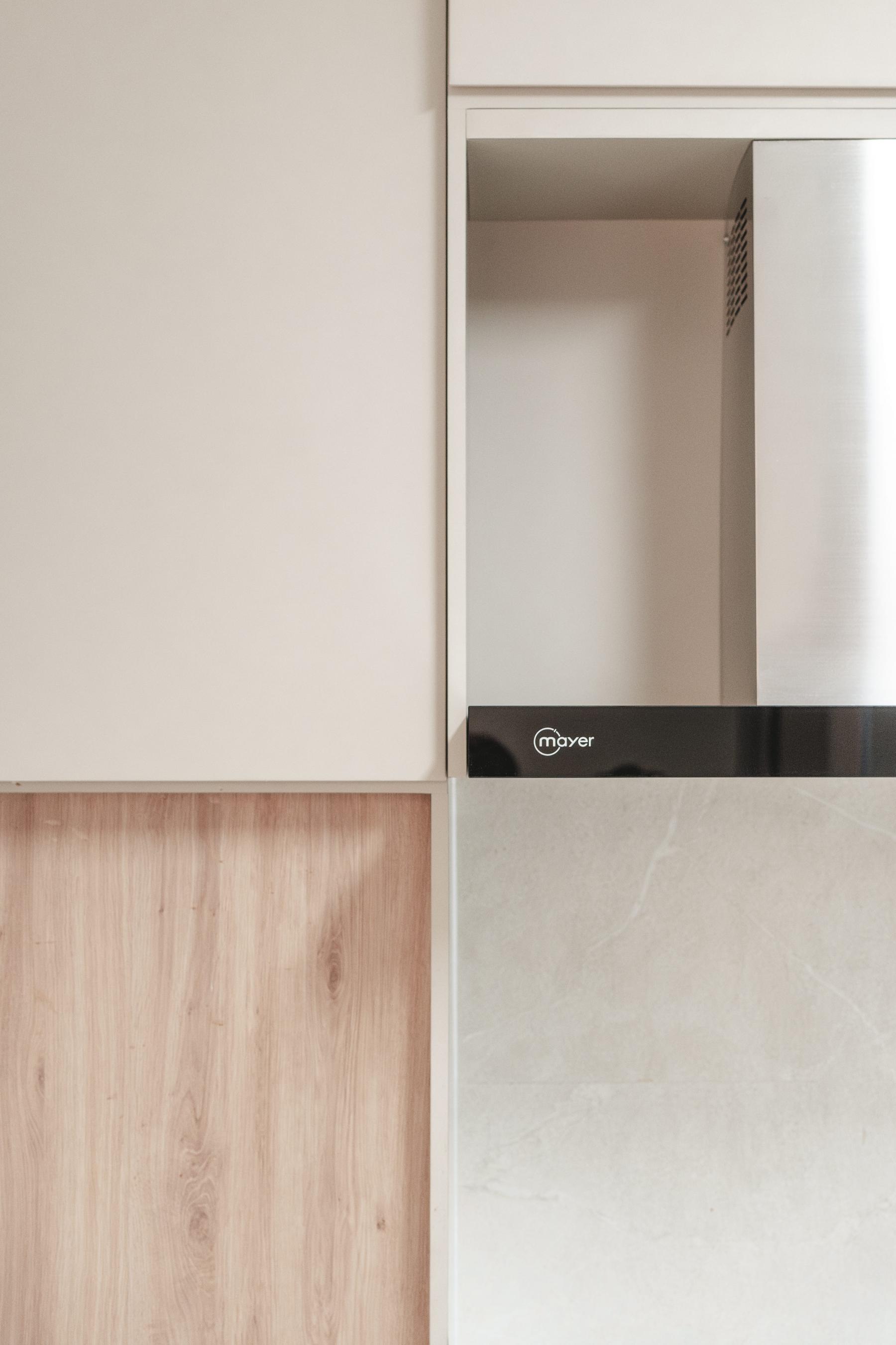 Contemporary Kitchen with Countertop and Vinyl Flooring