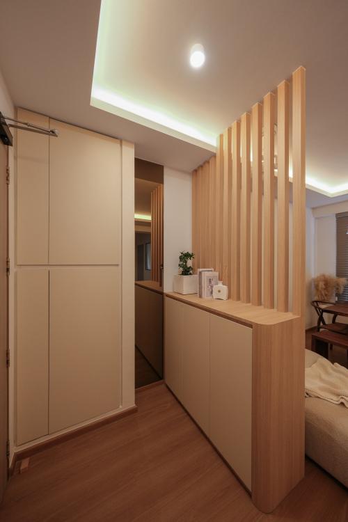 Scandinavian Foyer at 208B Clementi