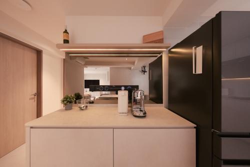 Modern Home Bar at 568C Champions Way