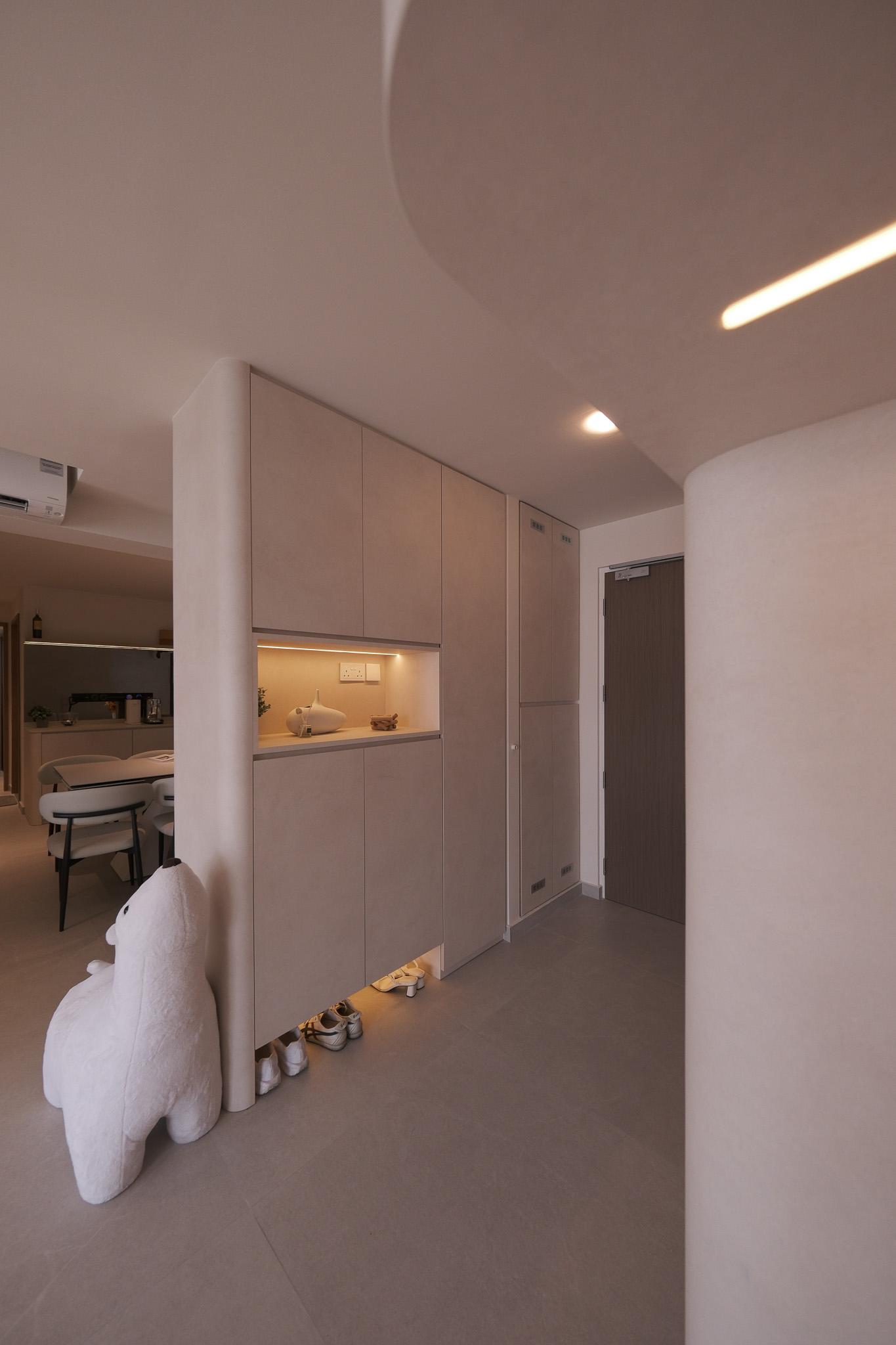 Modern Entryway with Mirror and Shoe Rack