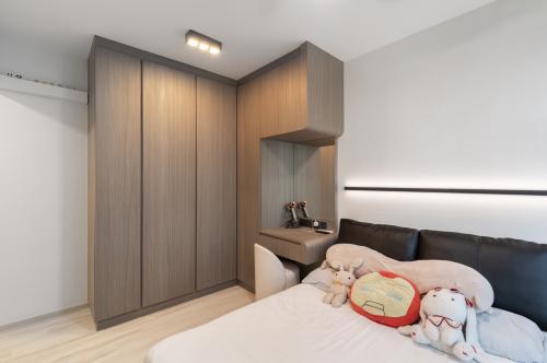 Modern Bedroom at 210B Compassvale Cres