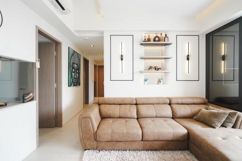 Modern Living Room at Bidadari Park Drive