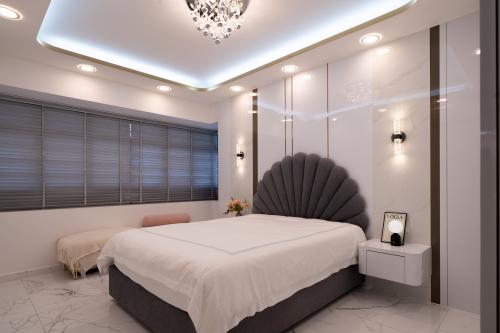 Modern Bedroom at Linear Green