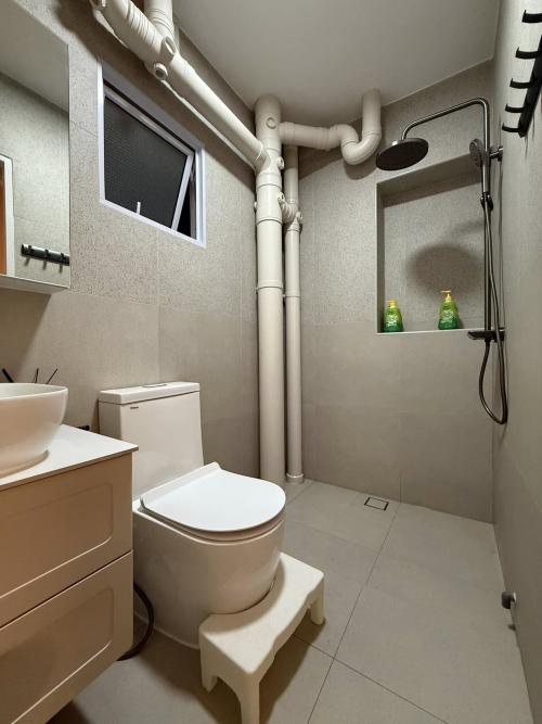 Scandinavian Bathroom at HDB Resale 5 Room At Edgefield Plains