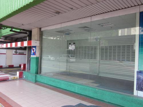 Asian Entryway at Kiosk Shop @ People's Park Complex #01-84