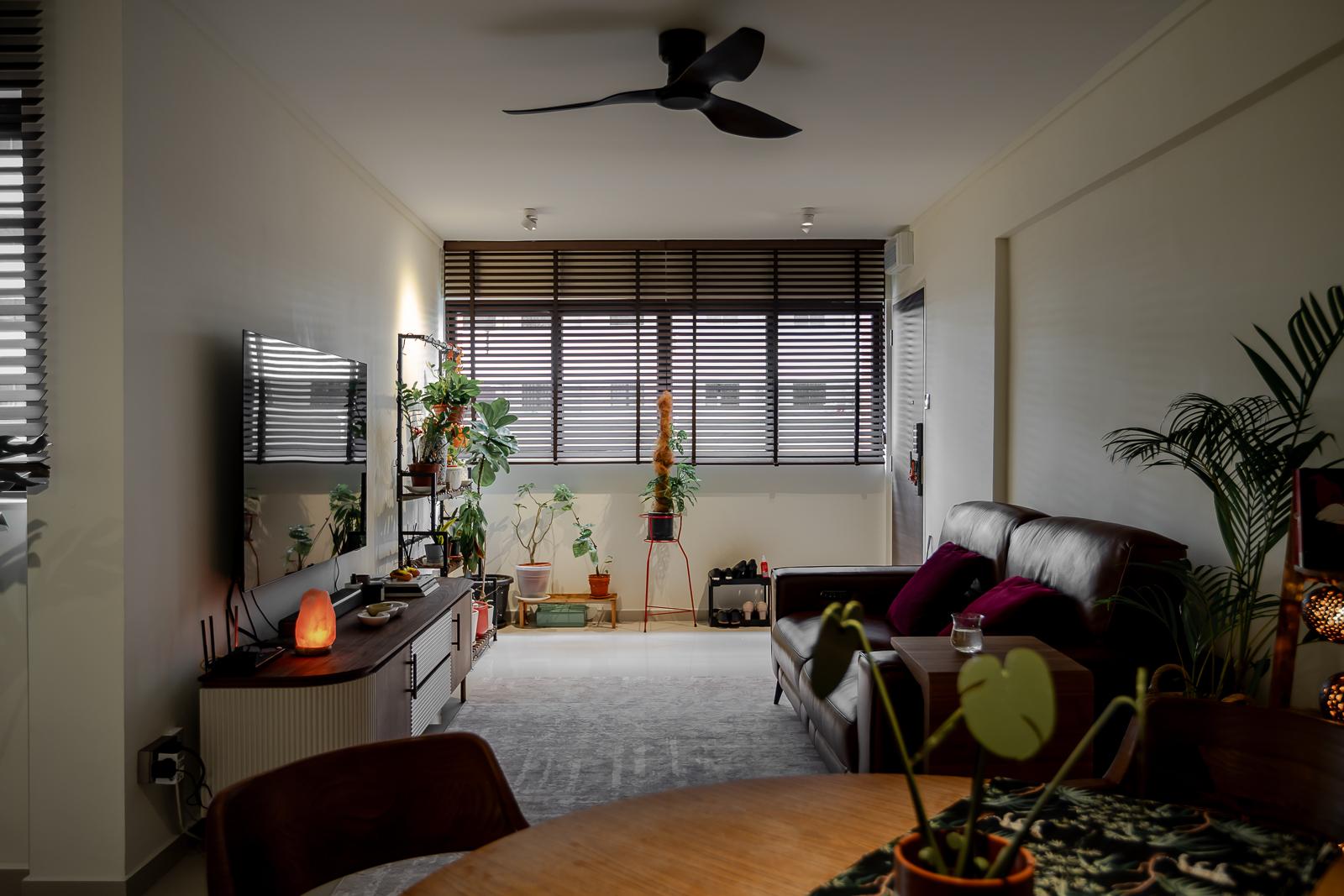 Modern Living Room with Homogeneous Tiles and TV Console
