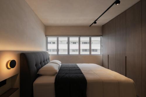 Contemporary Bedroom at 149 Tampines