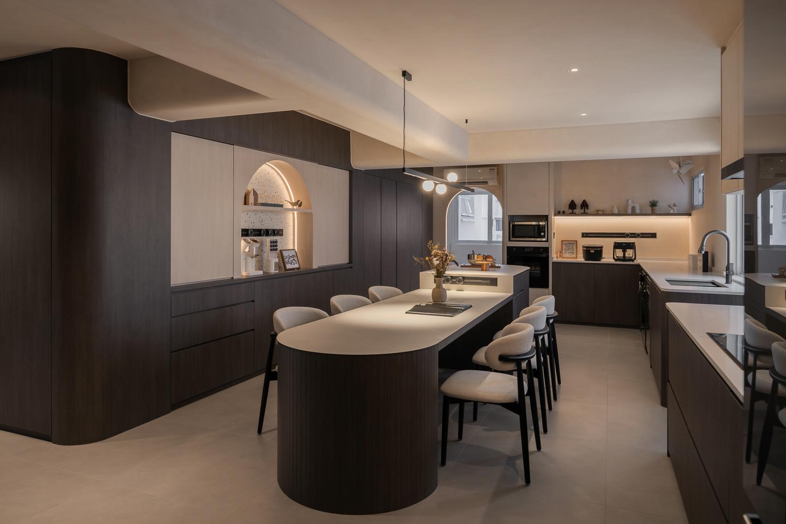 Contemporary Kitchen with Countertop and Homogeneous Tiles