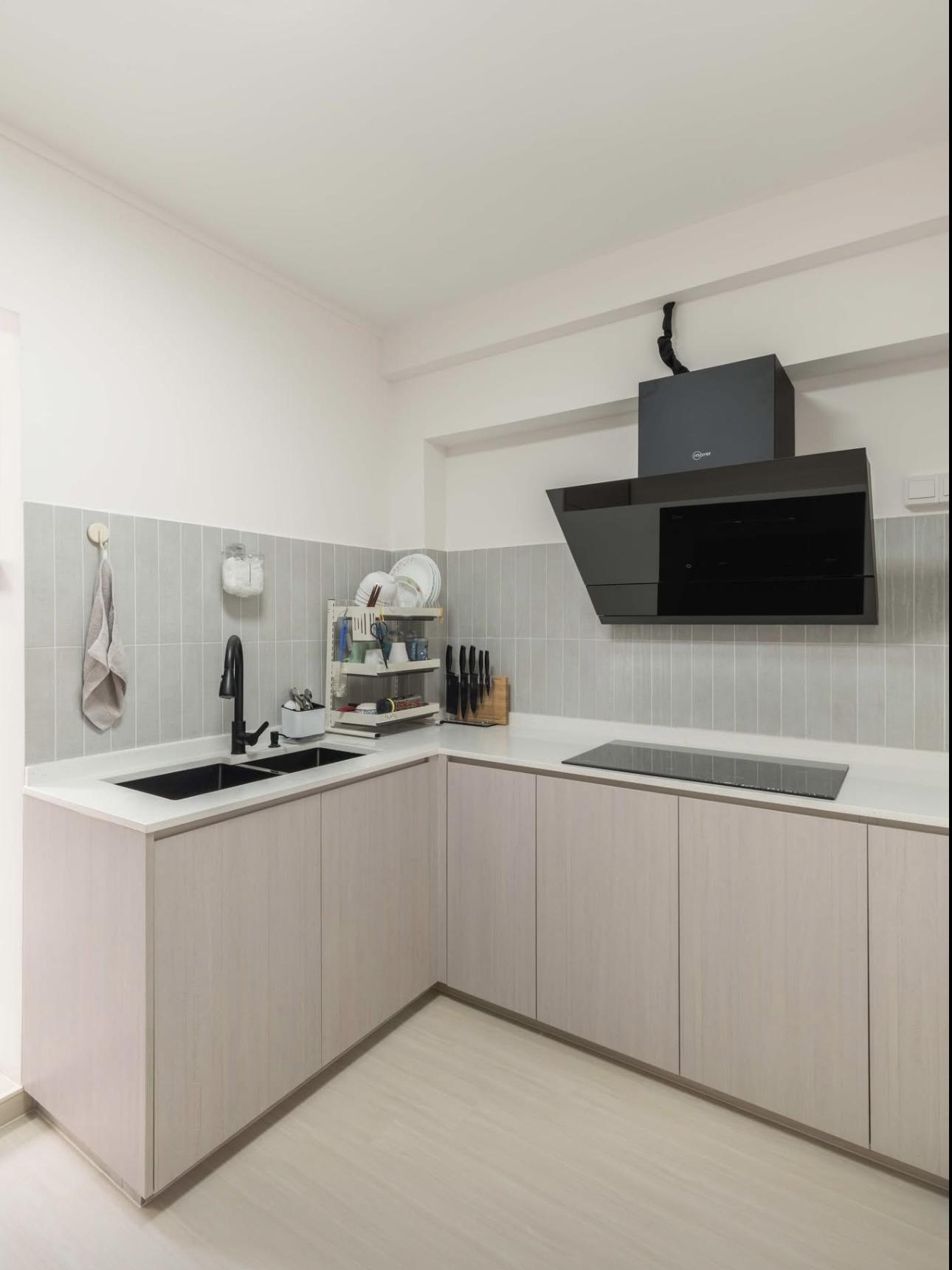 Modern Kitchen with Countertop and Vinyl Flooring