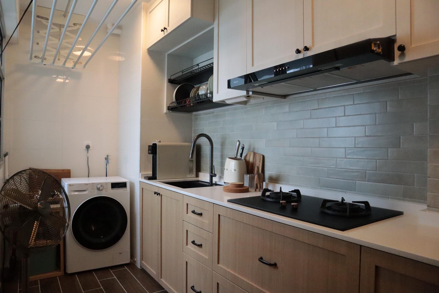 Country Kitchen with Countertop and Homogeneous Tiles