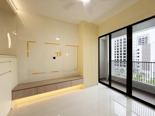 Minimalist Living Room at Garden Vale @ Tengah
