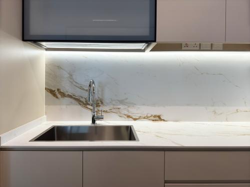 Modern Kitchen at Fern Grove @ Yishun