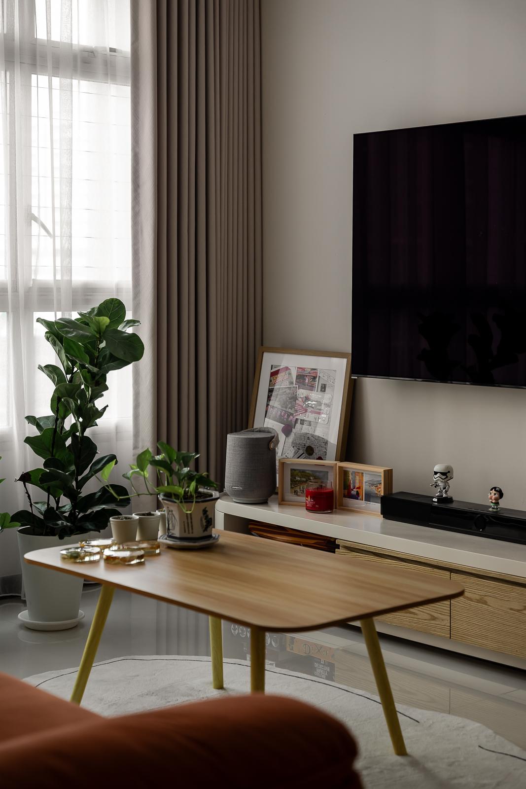 Modern Living Room with Homogeneous Tiles and TV Console