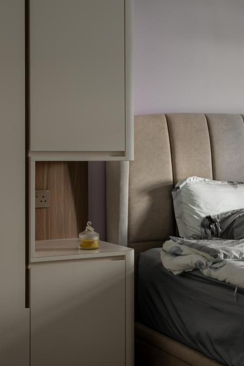 Modern Bedroom at 660C tampines st 65
