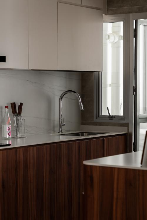 Modern Kitchen at 660C tampines st 65