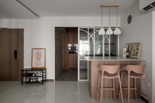 Modern Kitchen at 660C tampines st 65