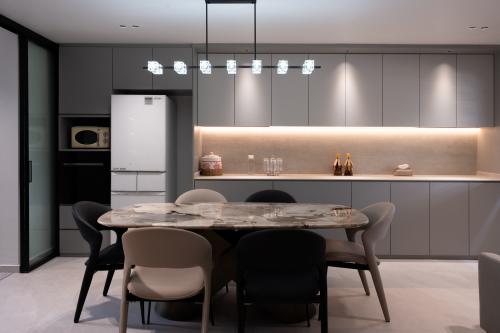 Contemporary Kitchen at Bishan st 22