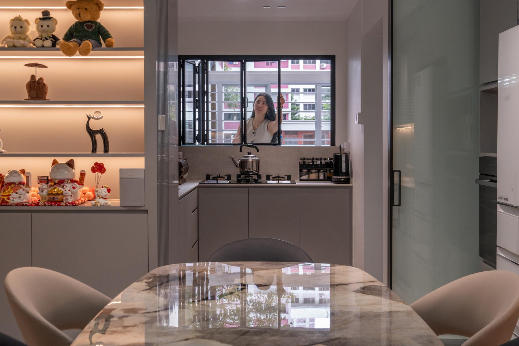 Contemporary Kitchen with Kitchen Window and Kitchen Backsplash