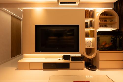 Modern Living Room at One Amber