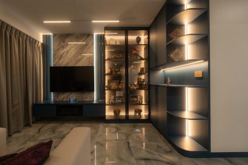 Contemporary Living Room at Plantation Glove
