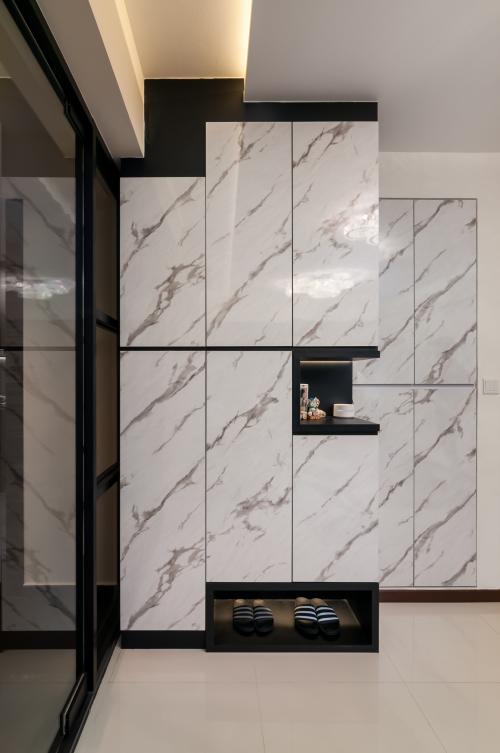 Contemporary Living Room at 445B Bukit Batok West