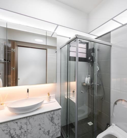 Modern Bathroom at 457A Sengkang West Road