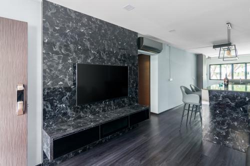 Contemporary Living Room at 435 Clementi Ave 3