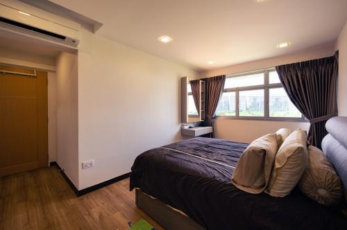 Modern Bedroom at 504C Yishun St 51
