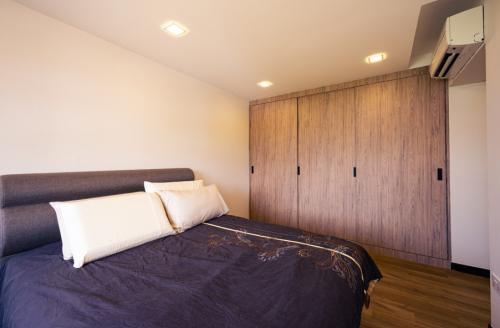 Modern Bedroom at 504C Yishun St 51
