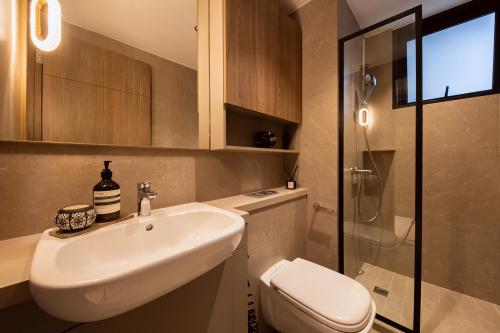 Modern Bathroom at 4 Bedroom Condo @ Parc Canberra
