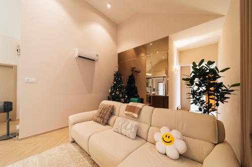 Contemporary Living Room at 211 Bedok South Avenue 1 Casafina Condominium